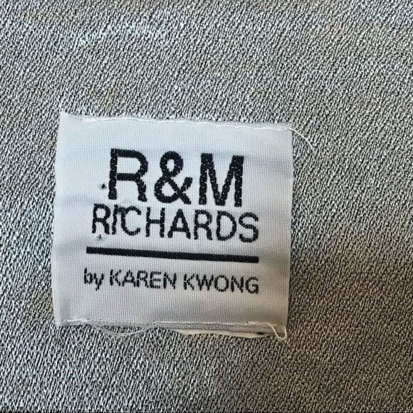 R&M Richards by Karen Kwong Womens 2 Piece Look Top‎ Silver No Size Tag READ - Picture 6 of 6